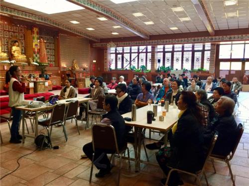 柏林佛光山於4月28日舉辦「文宣培訓」活動，培訓課程有65人參加，學習如何做一個人間佛教的記者，共同傳播人間的真善美，邀請國際佛光會青年總團妙慧講師彭寶珊講授。