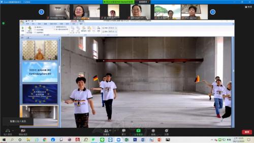 柏林協會版《超越距離》的樂聲MV中，大家彷彿又「回到」重建中的道場。 圖/國際佛光會柏林協會