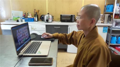 永超法師參加分組討論