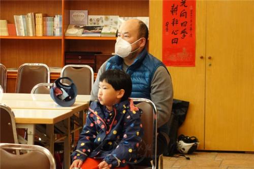 仝一杉求受五戒，先生及女兒特來觀禮