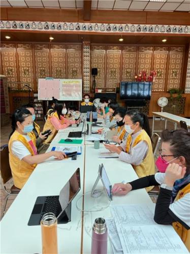 順利登入後，大家專心應考