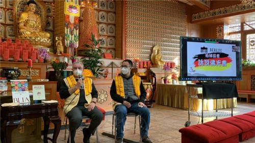 Wolfgang督導說：20多年前是因聽說佛堂裡有美味素食，而走進了柏林佛光山。美食真能度眾