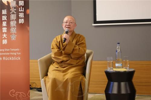 依空法師曾向大師表白，「要做留下來的人」，將大師留下的法寶，流傳更廣更遠