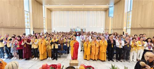 柏林佛光山於6月23日舉行盛大落成開光典禮。佛光山住持心保和尚、佛光山長老慈莊法師等貴賓，以及來自大洋洲、台灣及歐洲各國的佛光人近1000人，見證這歷史性的一刻