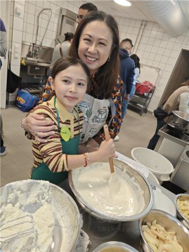 親子共同參與烘焙活動