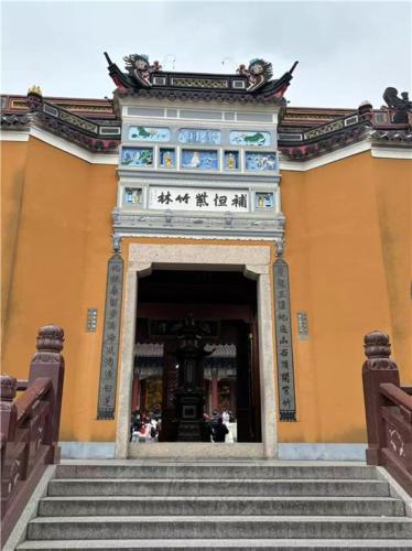 供奉「千處祈求千處應」的觀音菩薩道場