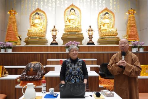 柏林佛光山住持妙祥法師感謝洪蘭教授歐洲之行的演講嘉惠歐洲各道場