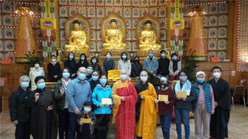 封城前的皈依典禮後大合照。