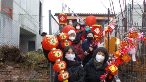 大家也到戶外取景