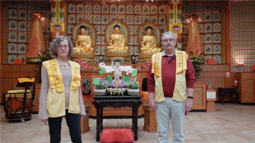 Wolfgang督導及前會長Sabine來寺錄佛堂簡介