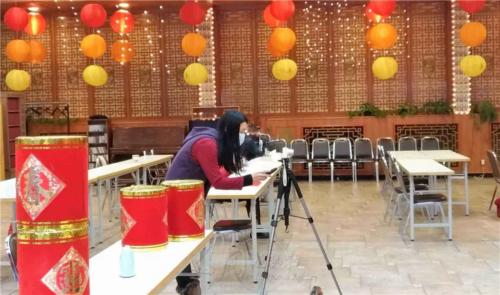 青年劉彥吟將短片分鏡拍攝，採取室內、戶外等多處不同場景。