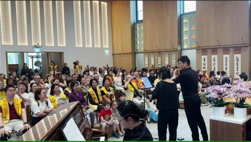 三位台灣旅德青年音樂家演奏「偉大的佛陀」